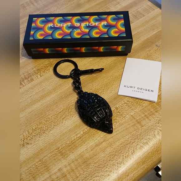 Kurt Geiger NWT Black Rhinestone Raven Head Keychain/Bag Charm - Picture 1 of 9